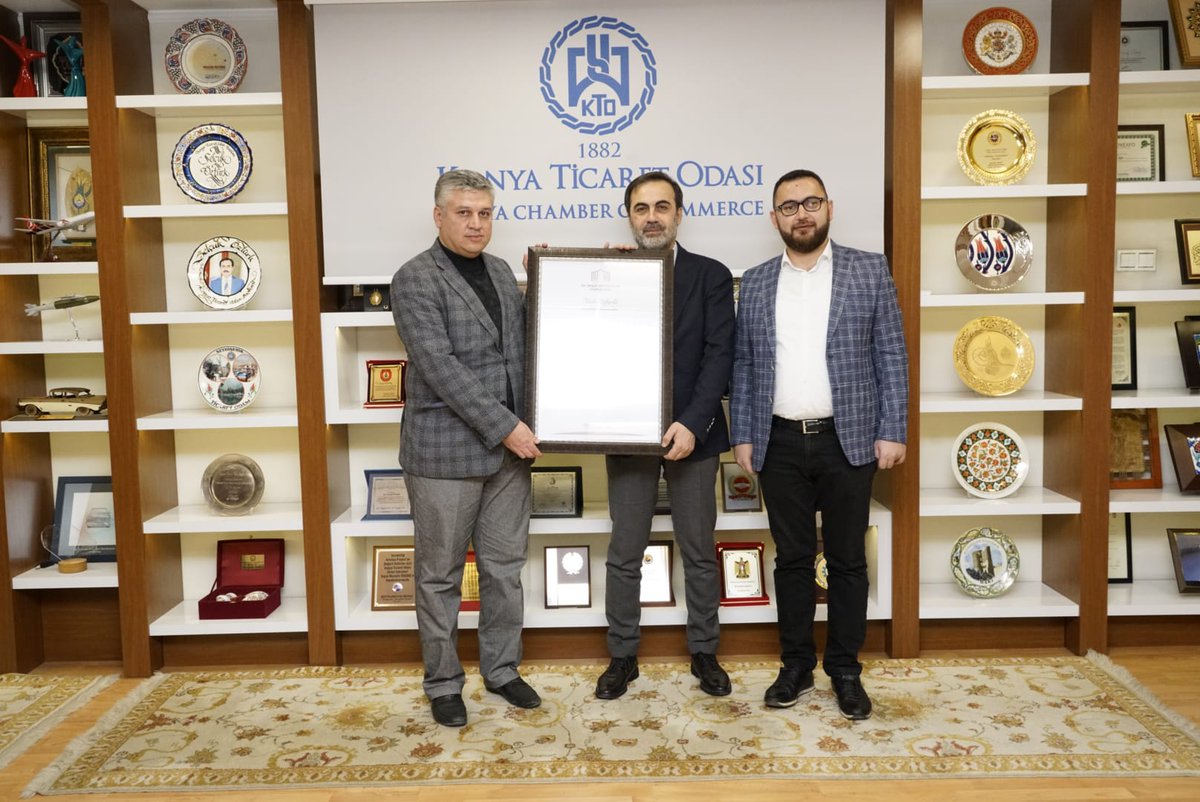 selcukozturk_'s tweet photo. Önder Konya İmam Hatipliler Derneği Başkanı Arif Bağcı ve yönetimine hayırlı olsun ziyaretleri için teşekkür ediyorum.
@arifbagci 
@OnderKonya https://t.co/E9Wl89gSCb
