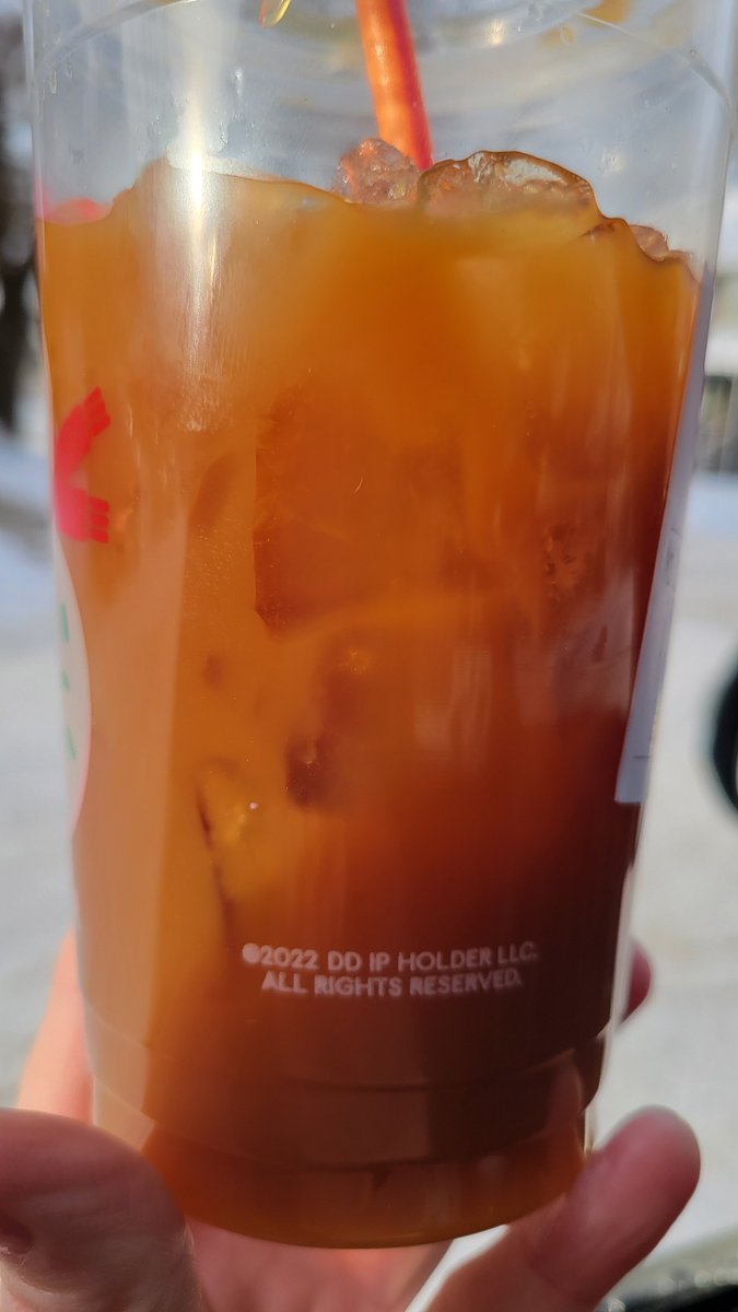 oh_hi_steph's tweet photo. @dunkindonuts What is this color!?! It looks like tea and tastes like they brewed a whole pot with 1 bean https://t.co/a7dxuRq3um
