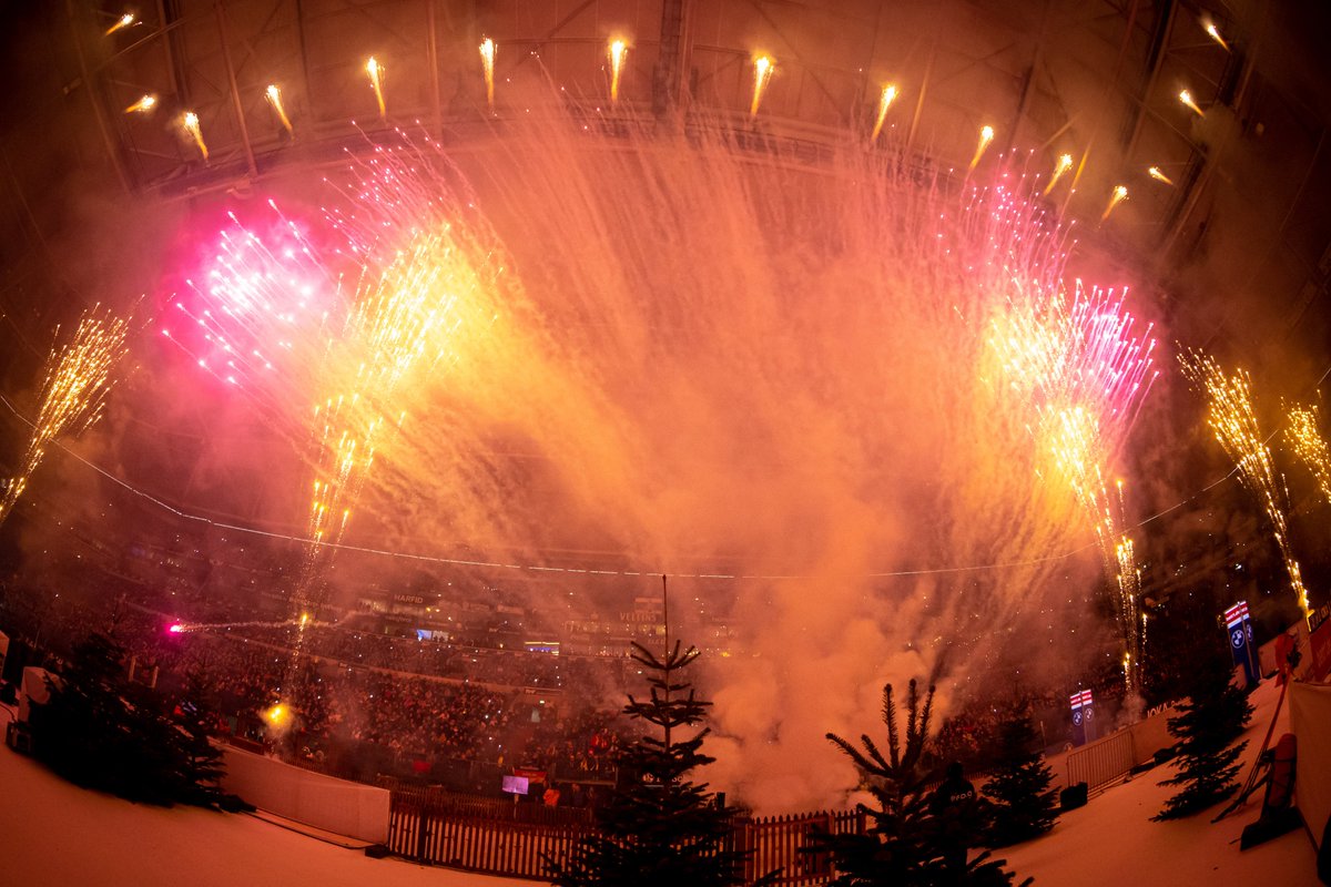 Biathlon auf Schalke tweet media