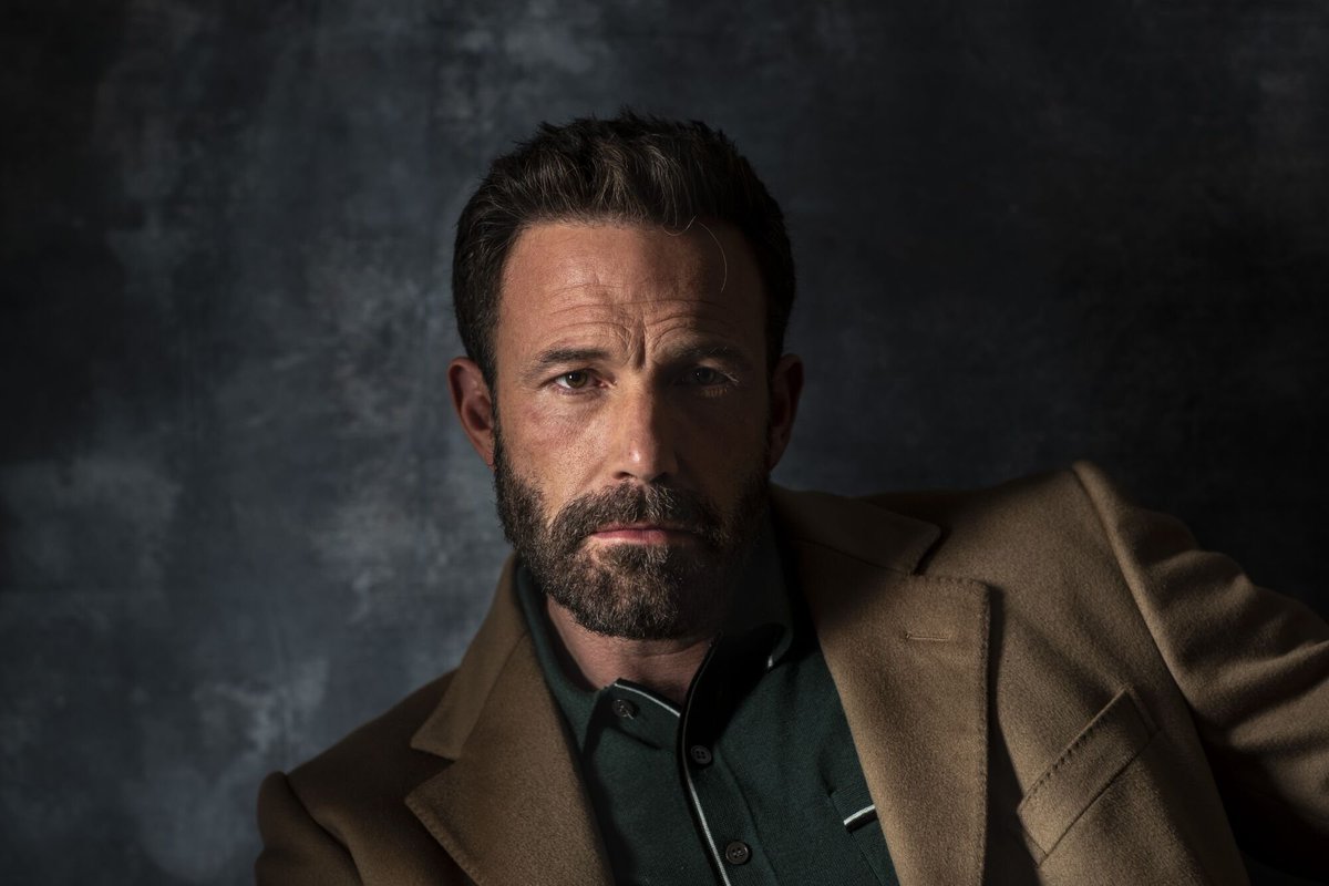 TheNews_Lab's tweet photo. Según #MarvelStudios se habría reunido con #BenAffleck , para que este se una al #MCU interpretando #DarioAgger en un proyecto futuro.
🔴Digo yo, de ser verdad, con la característica de tener alma vendida al diablo, podría aparecer en #DaredevilBornAgain o algo de #GhostRider https://t.co/8BwC4pSfX8