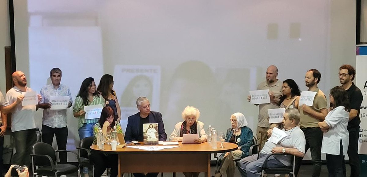 ✏️Compartimos el comunicado de prensa con la historia del #Nieto132
➡️abuelas.org.ar/noticia/resolv…