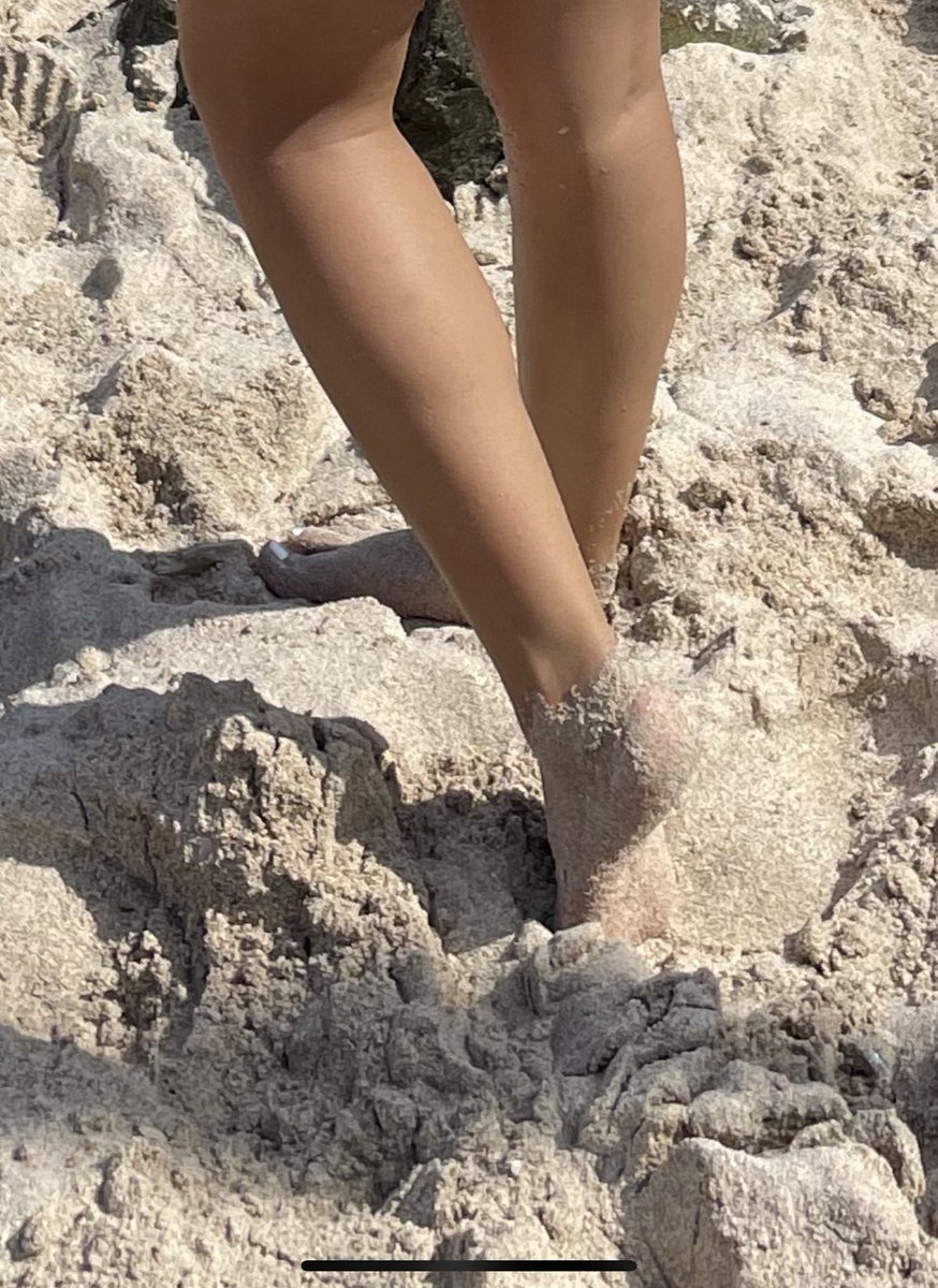 f33ts4you's tweet photo. It’s almost my birthday! Spoil me! 
#feetfinder #onlyfans #feet #legsfordays 

https://t.co/ZEz9fyshXC https://t.co/vsLmJu74V5
