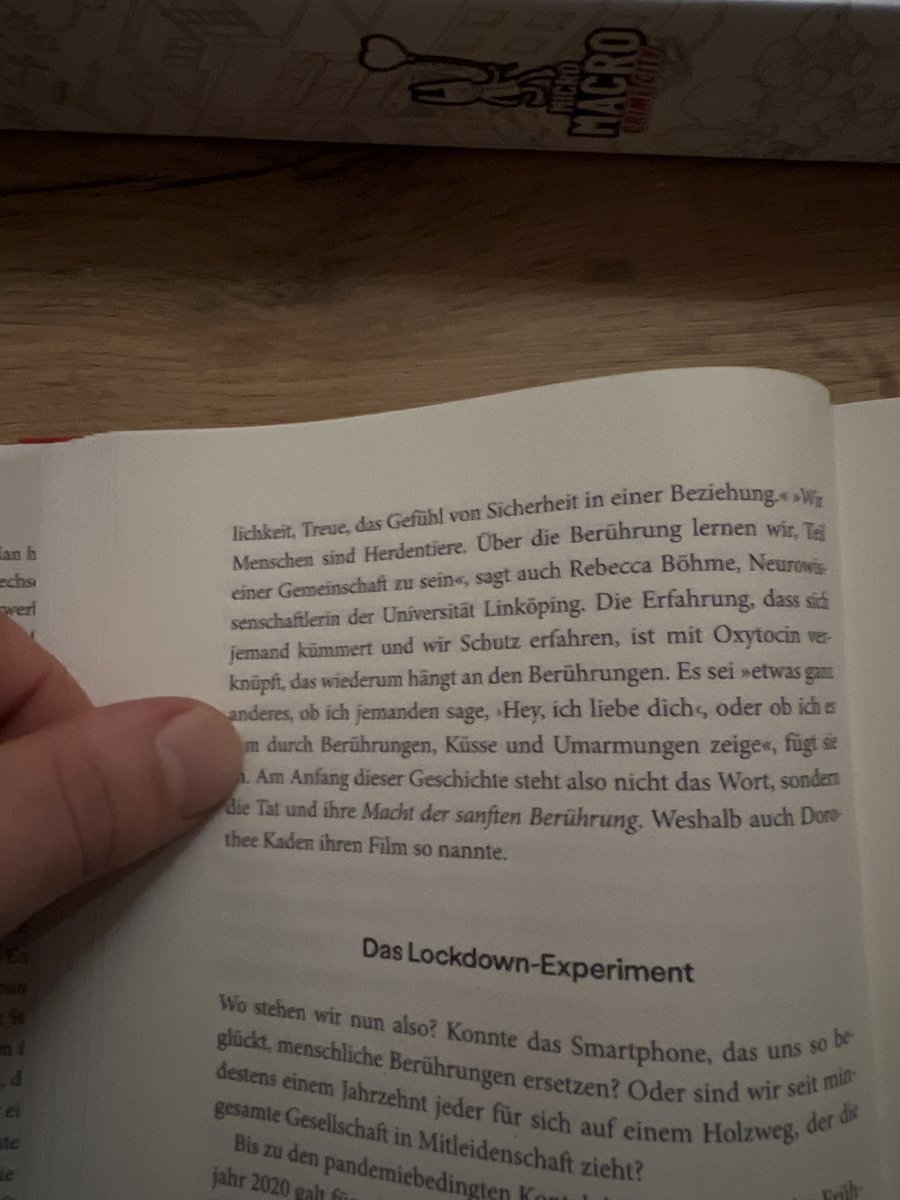schillertschon's tweet photo. @friiyo Ich finde die Intertextualität Deines Buches sehr unterhaltsam. https://t.co/oxHaxPY1Fp