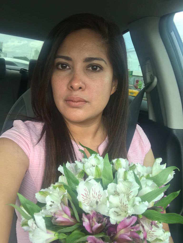 dondestaandrea's tweet photo. ¿Donde está mi hija Andrea? 
Han pasado 6 meses desde que mi ex mujer Milagros Michelle Ochoa con un permiso de viaje notariado se llevó a mi hija del país con la excusa de llevarla a Disney y no ha vuelto más. Tengo 6 meses sin ver o comunicarme con mi hija. https://t.co/NnGnDZ48tr