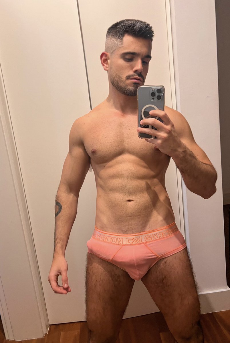 will_model_'s tweet photo. RT if you want to try my 9inches dick! 
More on https://t.co/BwNEKiQ4Np https://t.co/562ZGn6woo