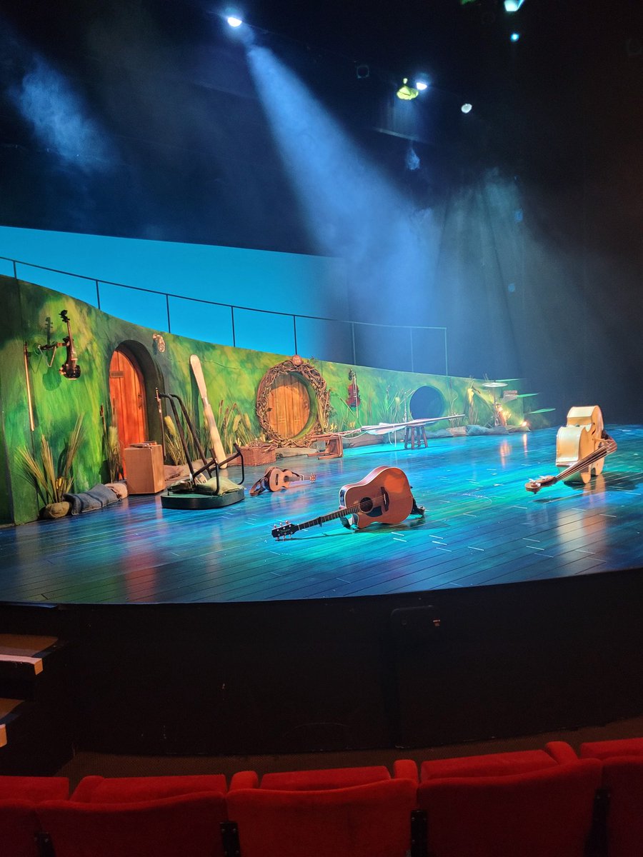 Hannahcooke2007's tweet photo. Wow, the best one yet, today #windinthewillows @DerbyTheatre is absolutely awesome. Well done to all involved https://t.co/oY3qQh30T5