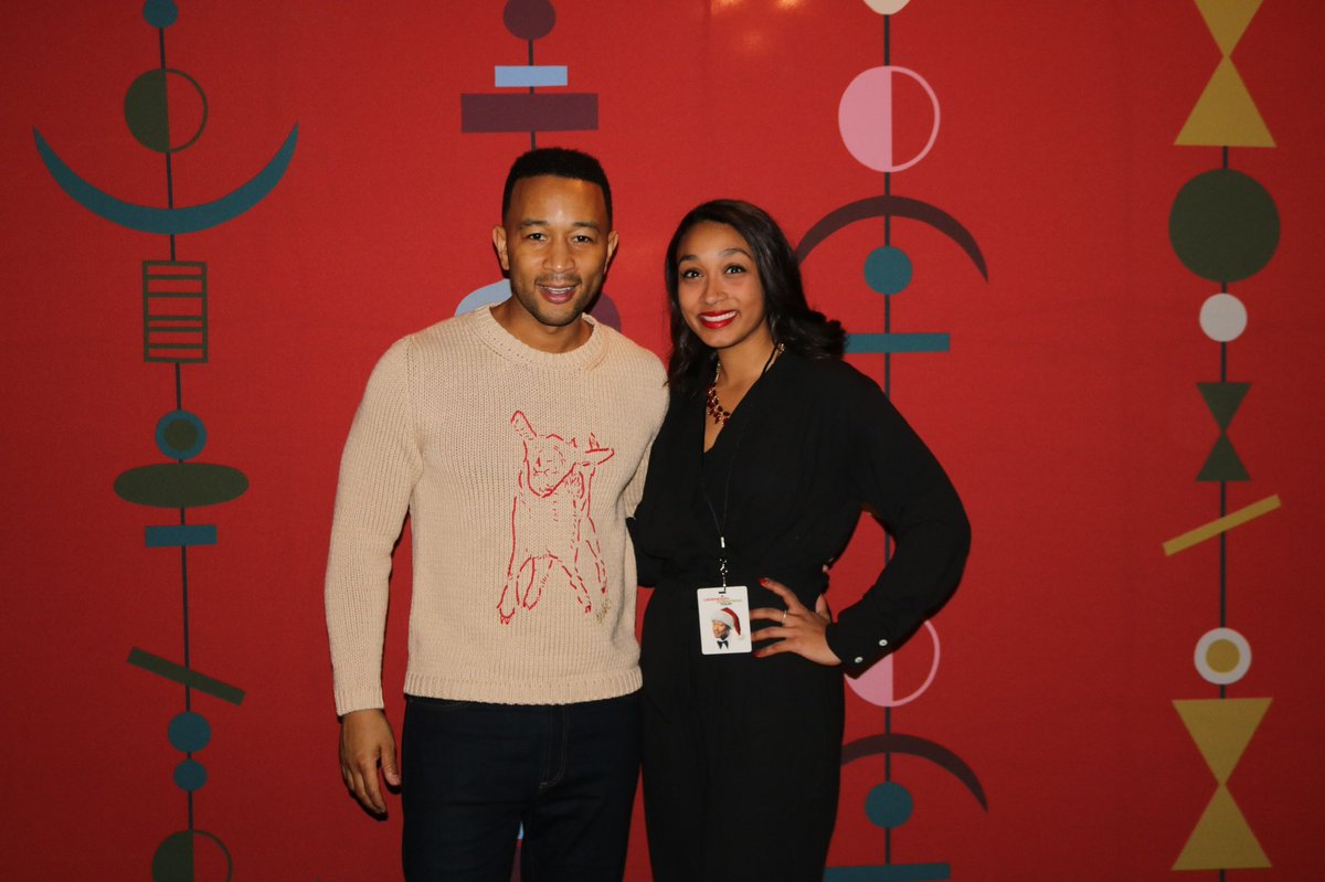 Mhailee40's tweet photo. Happy Birthday to my future ex-husband @johnlegend https://t.co/B4aN9w7XP8