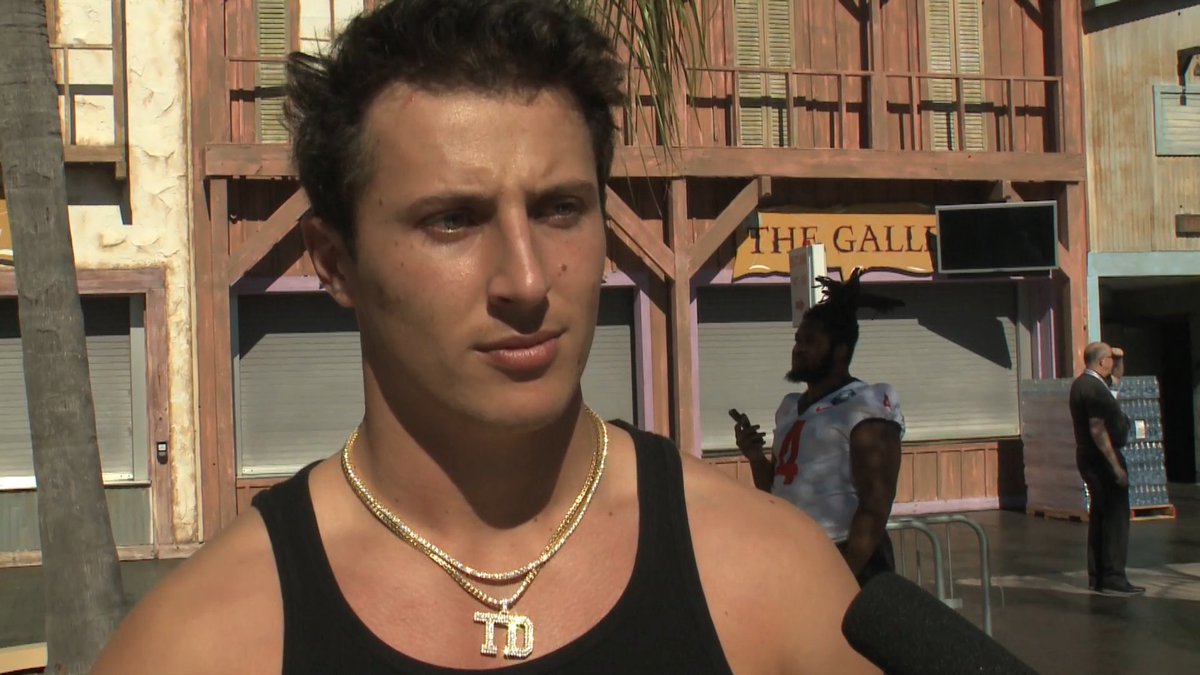 Can we please take a moment to talk about Tommy DeVito's 'TD' chain?