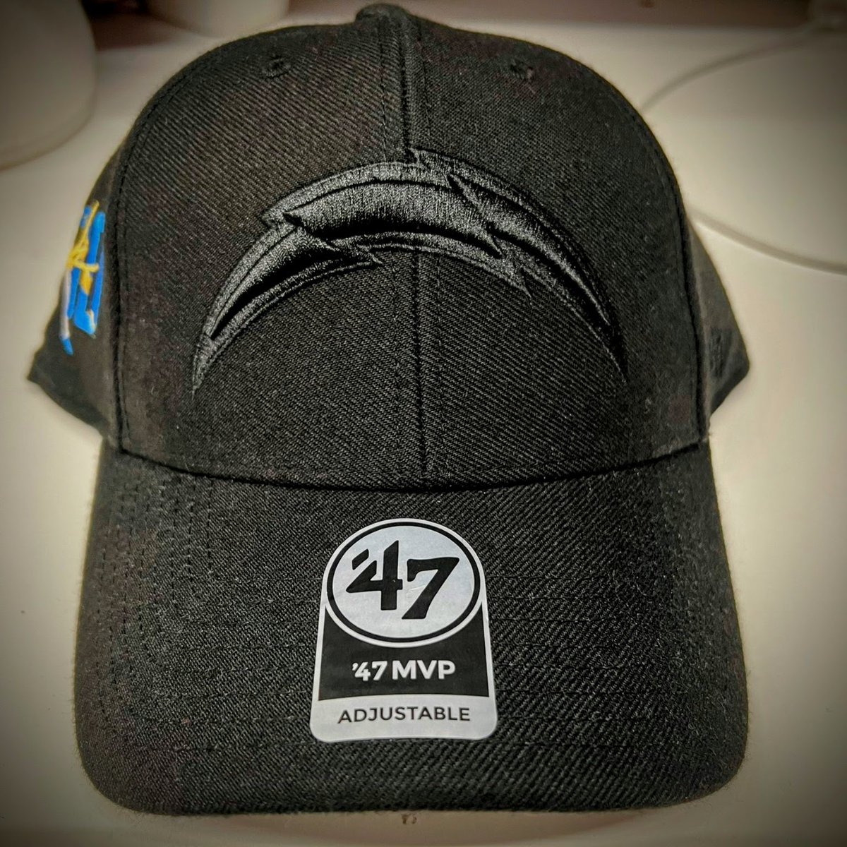 dhbcOregon's tweet photo. #giveaway from #dhbc #oregon!

47 MVP Velcro Dad Hat
one size fits most

to enter, RT!!!
winner selected Saturday 12/31

courtesy of chapter member @Ruin_Rising ⚡

if you're in #oregon, reply with your city! (not required to enter)

@diehardboltclub | #BoltUp https://t.co/68mn1Pa0v8