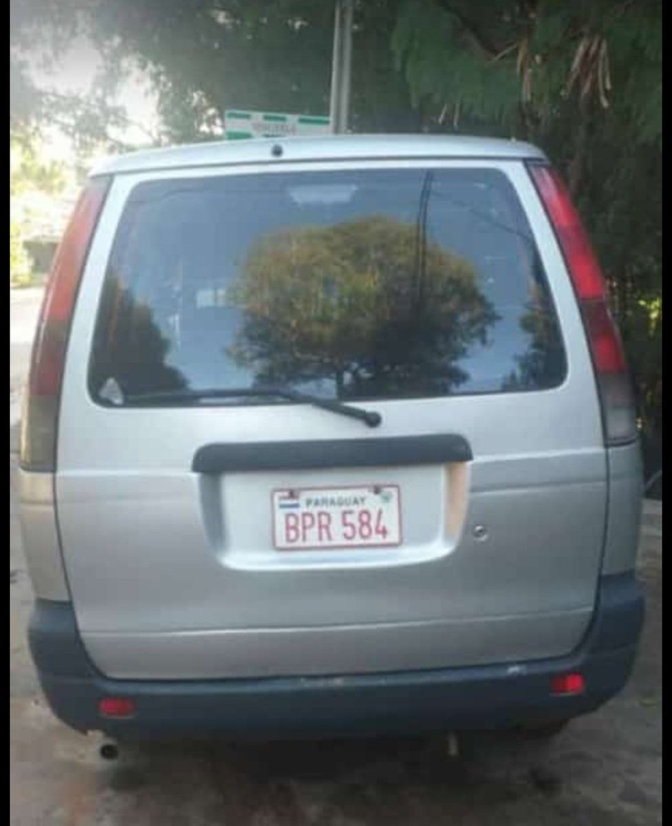 daniar90's tweet photo. Vehículo robado hace aprox 1 hora, zona Trinidad, Sacramento..
Se agradece Rt y cualquier info

@MajoArmoa @Dbelotto77 @dani_i03 @RodriguezOmarpy @delpynews @Sofy_Alonzo https://t.co/r0JdB1sbYV