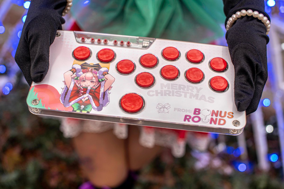 BONUSROUNDGG's tweet photo. We are giving away a free Bonus Round holiday themed Snackbox Micro courtesy of our sponsors over at @junkfoodarcades!

To enter:
✅ Follow @BONUSROUNDGG 
✅Like this tweet
✅QRT this tweet what your FG goals for next year is

Giveaway ends 1/2/23
US shipping only https://t.co/y2ytwEOiLO