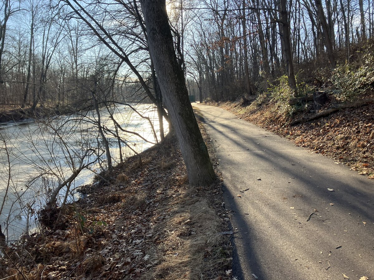 GeoffPatton's tweet photo. Nice day for a creekside walk in Sellersville, Lenape Park. https://t.co/d0xr83JH1u