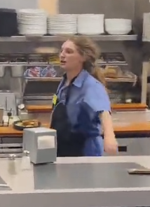 LGcommaI's tweet photo. Of course, to find her role in the #meme-war, she needs a nom-de-guerre (Think #BodegaBro, #DistractedBoyfriend, #LukeCrywalker, etc.)

#ChairCatcher?
#WaffleHouseAmazon?
#WaffleHouseWarrior? https://t.co/iNHBI7cN18