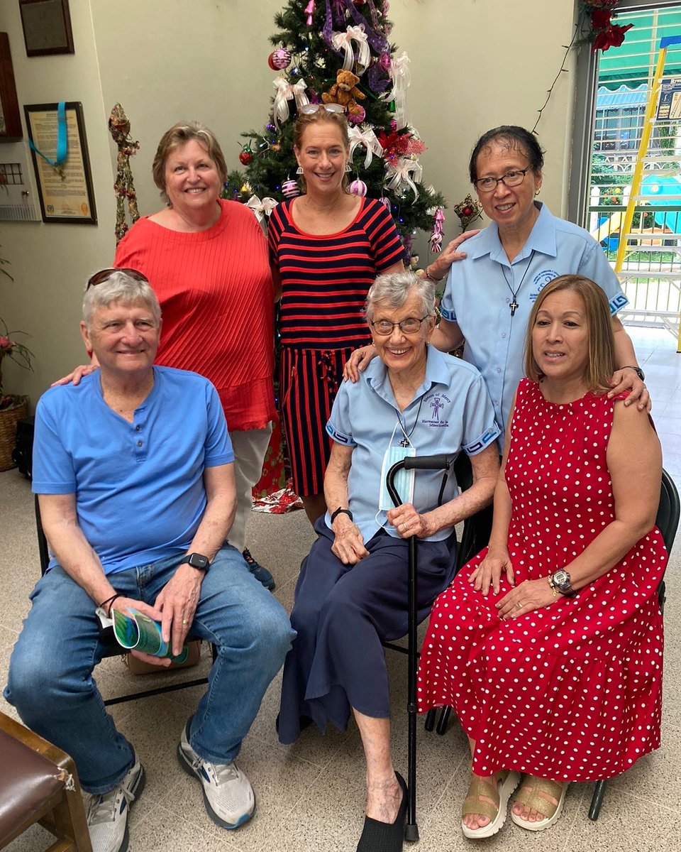 mucec_org's tweet photo. Visita hoy de MUCEC con la ex embajadora de los EEUU. 
Gracias por su apoyo! 
•*•*•*•*•*•*•*•*•*•*•*•*•*•*•*•*•*•*•*•*•
#mucec #colon #apoyando #proyectomucec https://t.co/mtzRkFRQoK