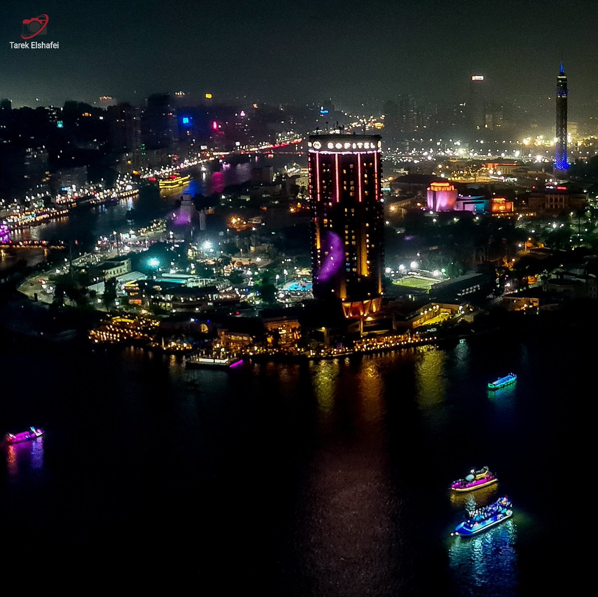 tarek_cam's tweet photo. Cairo at night 
#TarekElshafei https://t.co/PzUJsiittn