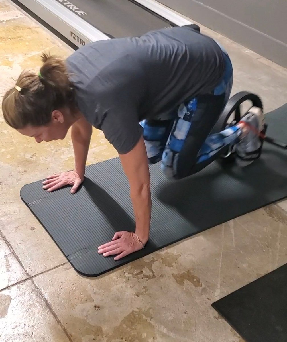 reshapefit's tweet photo. Life on the wheel. #fitness #core #exercise #functionalfitness #functionalworkout #ReshapeFitness #reshapethat #reshapeuniversity #personaltrainer #personalgrowth #NextLevel #downtown #Spartanburg https://t.co/5jsNhb0zzc