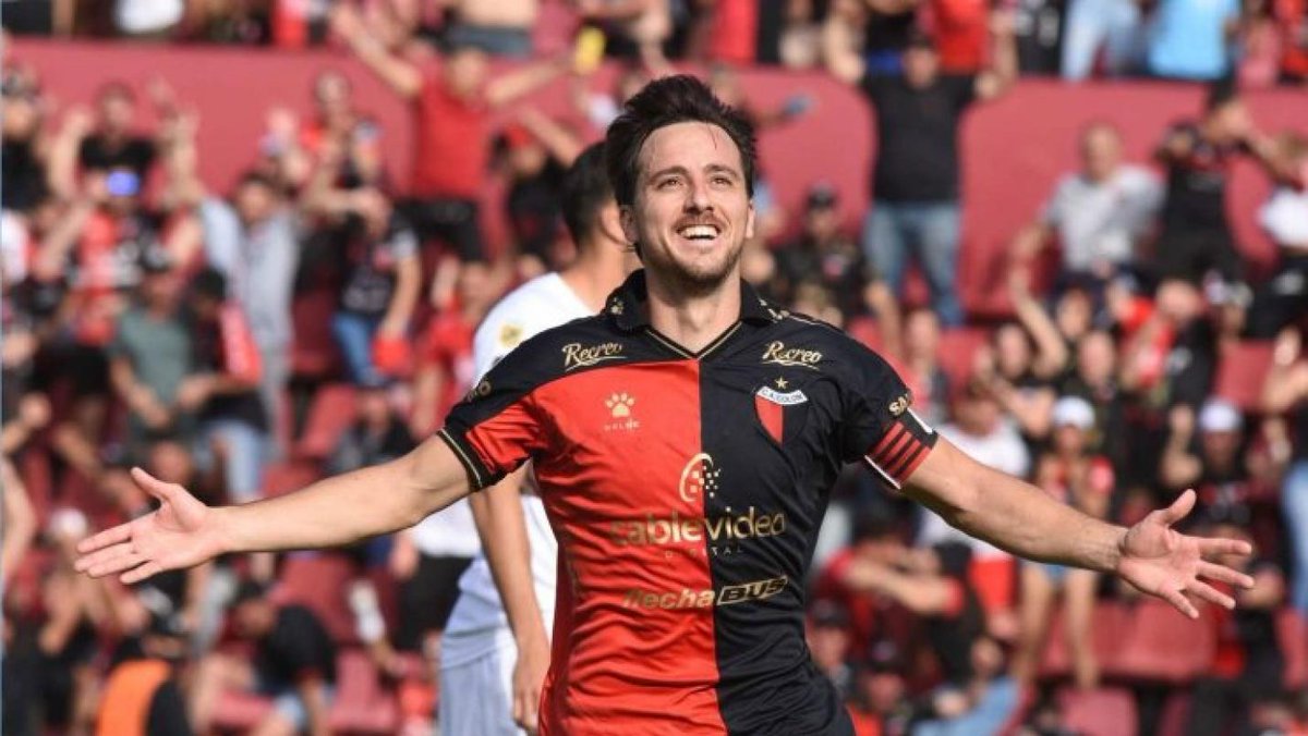 impactodeport's tweet photo. #Instituto - Desde el club esperan el documento oficial del pase de Cristian Bernardi a Fortaleza para ver si deben recurrir al TAS contra #Colón. En junio de 2022 el jugador renovó contrato con el sabalero. https://t.co/KNyqyXe3Xz