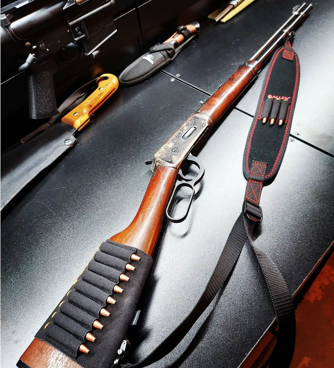 cheaperthandirt's tweet photo. PC: @aim_point_pew - this old girl could sure use some new life...
#rangedayfriday
.
#sundayfunday #sunday #3030 #levergun
#guns #gunsdaily #firearms #pewpew #oldgun #model94 #winchester https://t.co/ICwwsFcoj3