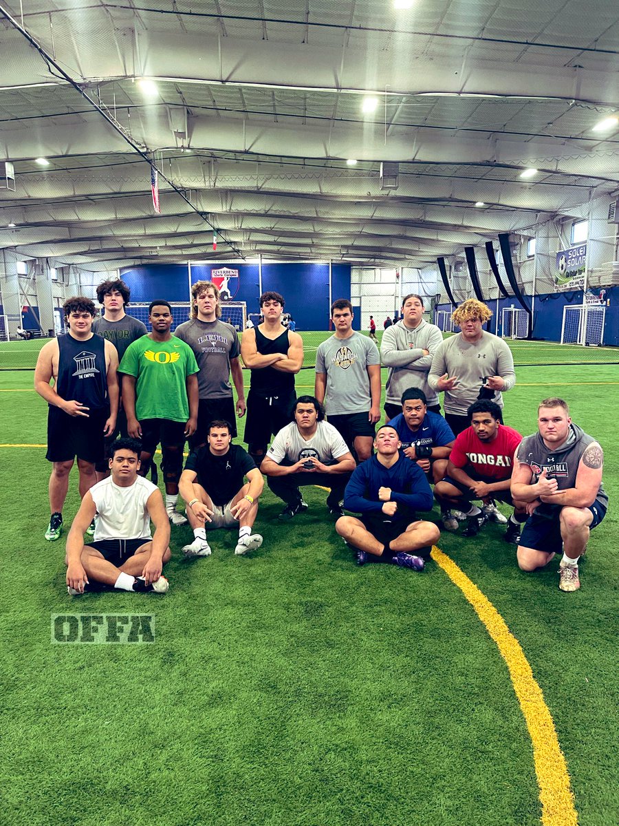 OFFA_Academy's tweet photo. Season Greetings #OFFA #Elite2023

@OldEastHighFB @CCHSFOOTBALL_ @LehiFootball @SFHSFootball @CyprusHighFB @CuseTitans_FB @shsrdfootball @altafootball @WasatchFB @skyridgefb @FootballBVille @DavisDartsFB @LonePeakFB @WestlakeFootbal @laytonlancers https://t.co/Nx7bdK50ZC