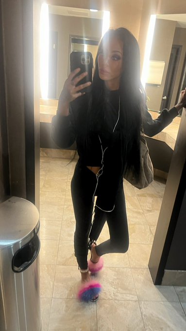 Good morning orlando Florida https://t.co/lN043XIiM5<a href="/tag/funinthesun"class="tags"><span>#funinthesun</span></a><a href="/tag/exxxotica"class="tags"><span>#exxxotica</span></a><a href="/tag/exxxoticaexpo"class="tags"><span>#exxxoticaexpo</span></a><a href="/tag/exxxo"class="tags"><span>#exxxo</span></a>