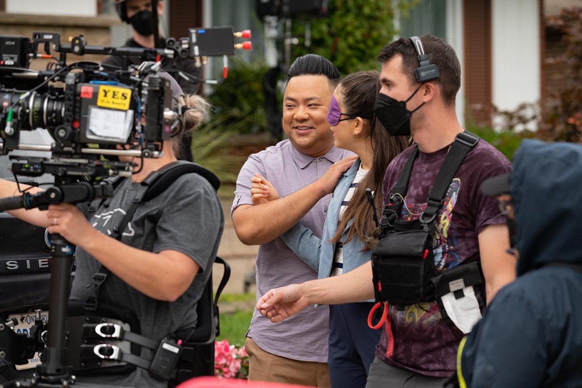 We can't wait to show you what we've been cookin' up in the burbs! Big thanks to our incredible cast and crew for bringing our show to new heights this season 🤩