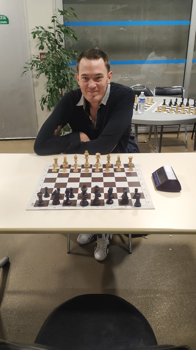Marsechecs's tweet photo. Le Festival c'est aussi des super Master Class, hier avec le GMI RIFF Jean-Noel 🤩  des défis contre le GMI Yannick Gozzoli 🤯 Un grand merci à eux pour leur disponibilité et engouement
#marseilleecchecs #laprovence #villedemarseille #ffechecs #regionsud #departement13 #cdje13 https://t.co/Gb3Cx65ctH
