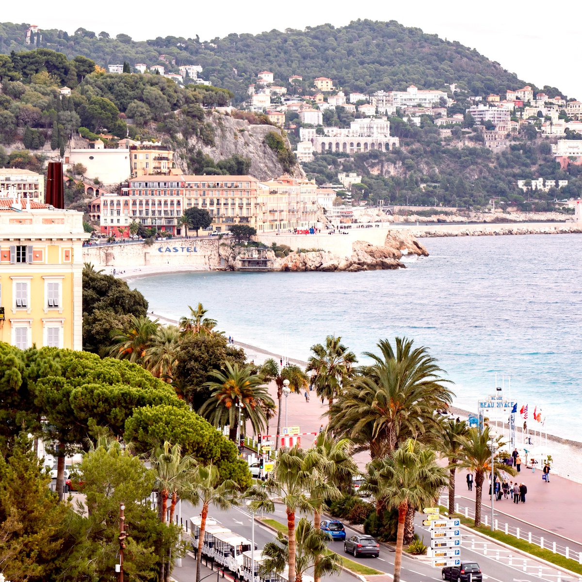 Que pensez-vous d’un repas festif pour le nouvel an avec une vue panoramique?
Découvrez notre menu du réveillon élaboré par notre Chef Éric Brujan.

lemerid.ie/6014333as

#lemeridiennice #lemeridien #marriott #latituderestaurant #restaurantview #NYE #réveillon #upcoming2023