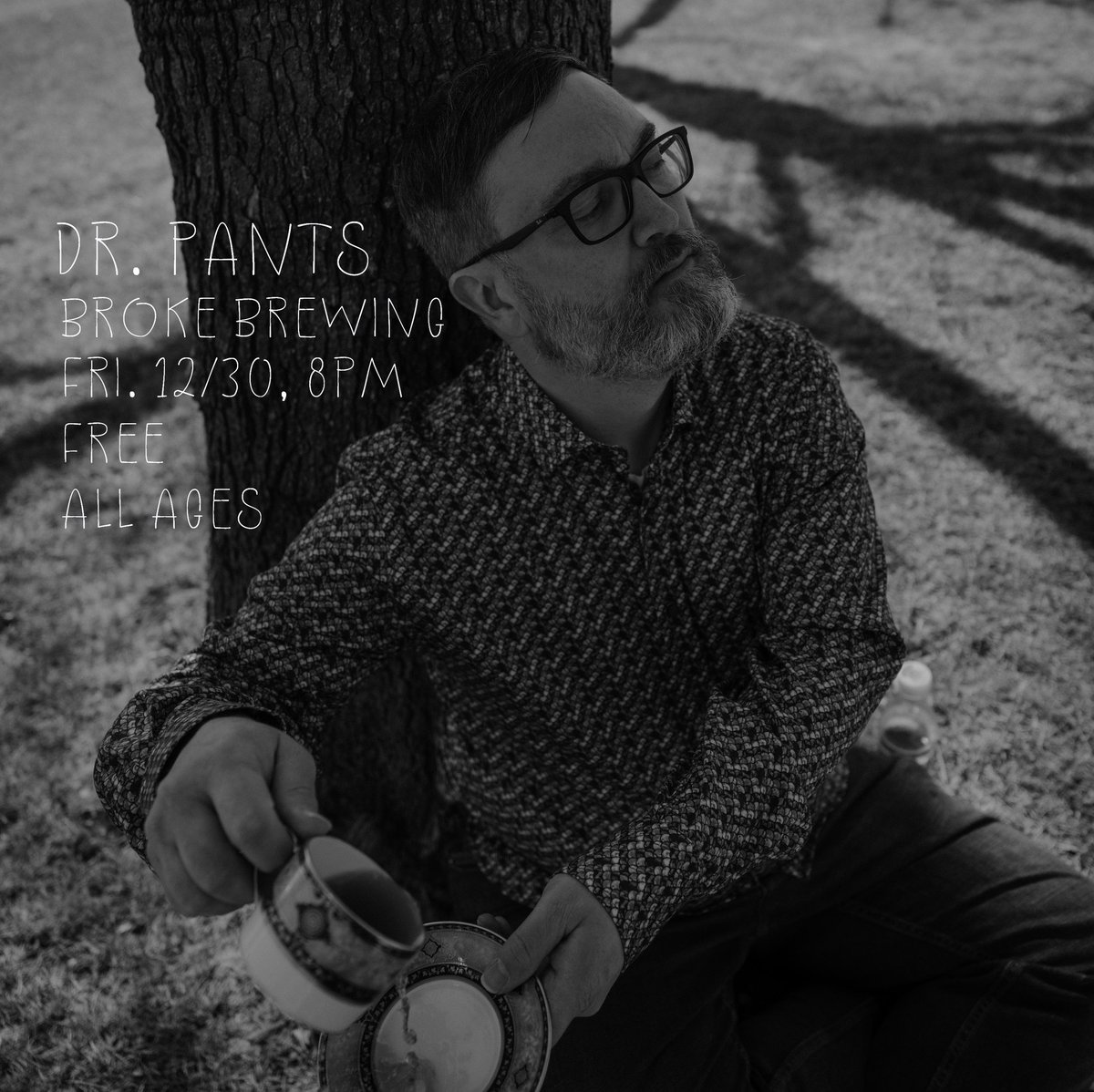 drpantsmusic's tweet image. Come pour one out with me for 2022 on New Year’s EVE EVE, this Friday. 12/30, 8pm at @brokebeer. Let’s have a chill night of songs before you party it up the next day! Please RT!