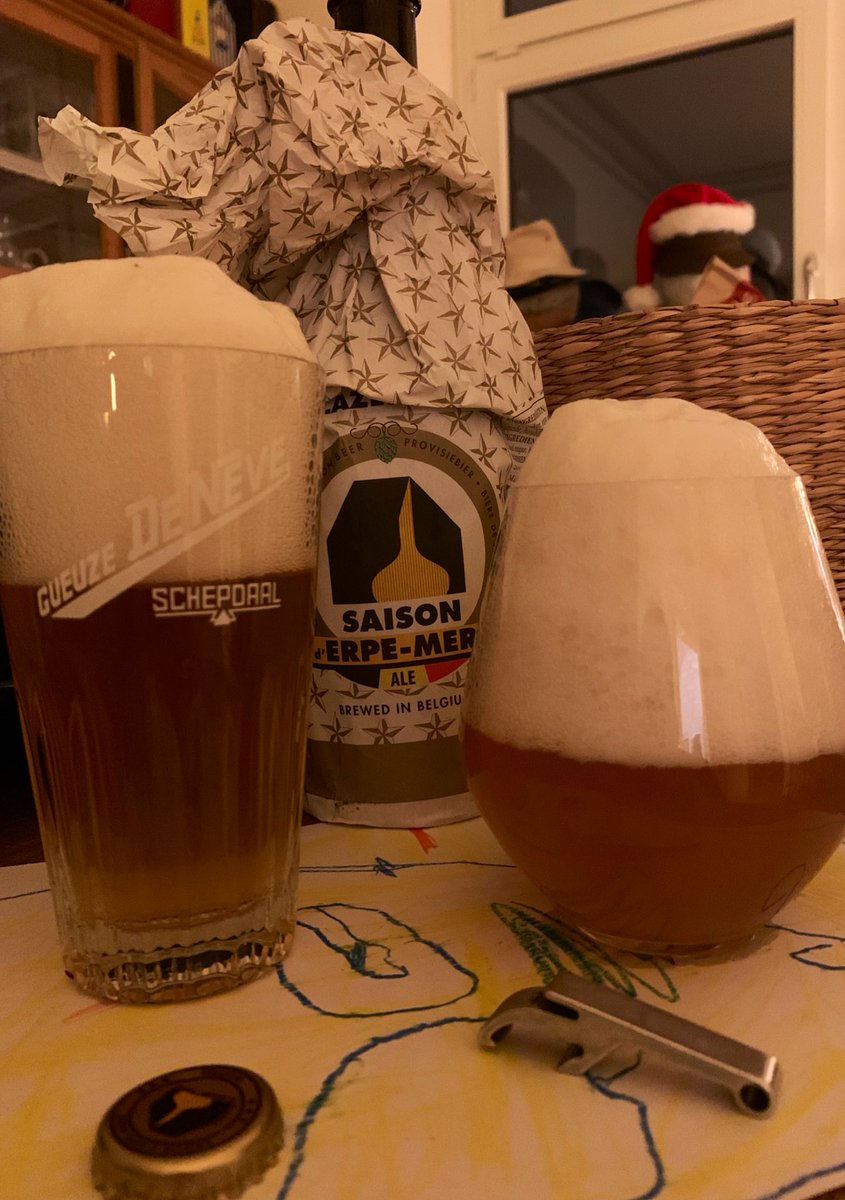 bartlebeer's tweet photo. Saison d’Erpe Mere was always one of the new wave favourites, but resampling its pre-tripel 6,5% with its burgeoning towers of responsive eggwhite foam, I wouldn’t mind if they made a retro 5%ish allgrain anniversary version sans liquid sugar one day.

#Belgozythopia #GlazenToren https://t.co/epflCPmLeE