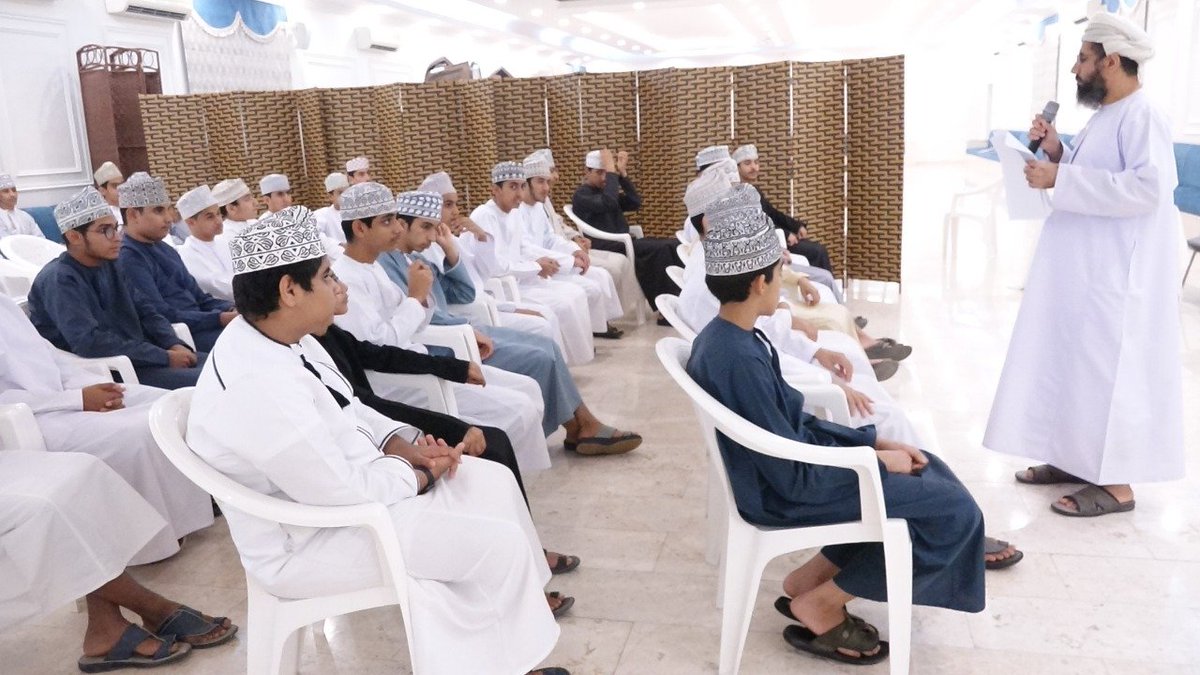 marefa6's tweet photo. ضمن أنشطة حي المعرفة يستعد فريق الحي للرحلة السنوية السادسة إلى الديار المقدسة والتي يشارك فيها أكثر من تسعين مشاركا من البنين والبنات بصحبة عدد من المشرفين والمشرفات والتي ستنطلق بمشيئة الله أواخر الشهر القادم، سائلين الله تعالى التسديد والعون. https://t.co/yDibGY2SMN