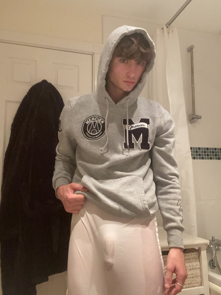 lowkeylockedX's tweet photo. It's up for grabs 👀 https://t.co/Pah5gt1c6I
