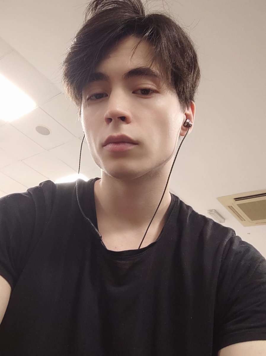 La felicità di chi torna in palestra dopo le feste 😒