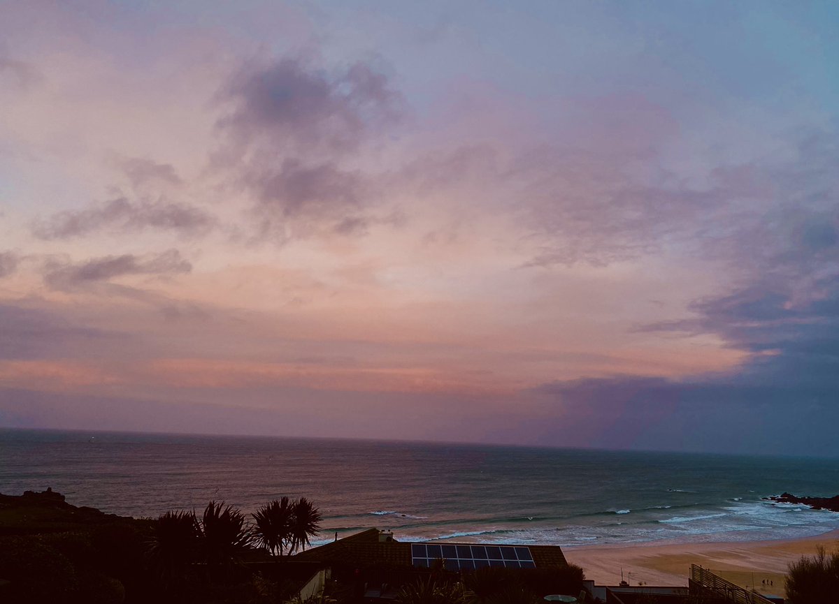 Afternoon glow and sheltered waves