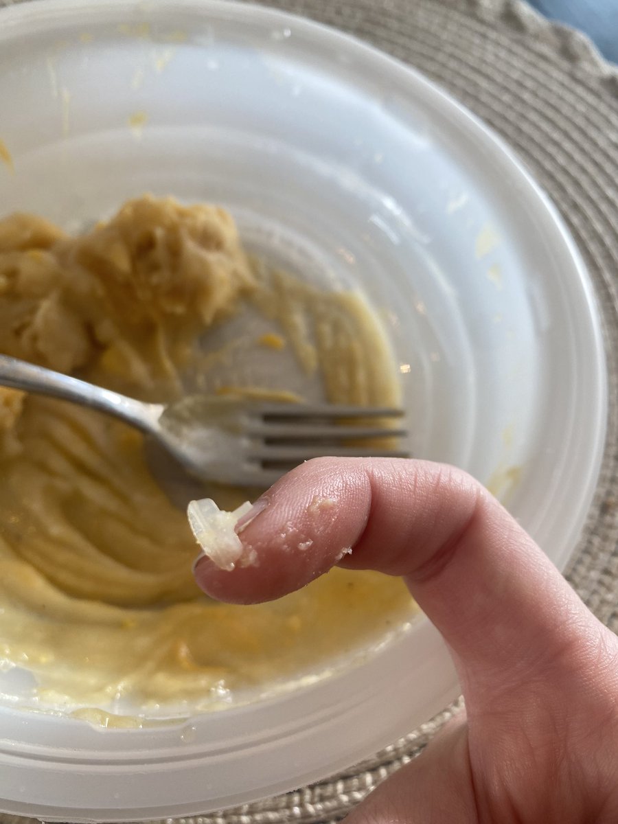 DaniWebster12's tweet photo. @LeanCuisine please tell me why there was a plastic tag INSIDE my frozen chicken tender 🥹🤢🤮 https://t.co/54AeB6wfrB