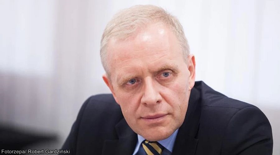 rzeczpospolita's tweet photo. Dr Michał #Sutkowski: Mamy pandemię wyrównawczą. Jeżeli byśmy się lepiej wyszczepili (...), jeżeli byśmy trochę zachowali więcej zdrowego rozsądku, w niektórych przynajmniej sytuacjach zakładali maseczki, to byśmy na pewno mieli sytuację sporo lepszą.
https://t.co/PWs8Q1QFaN https://t.co/a9oMCuhF43