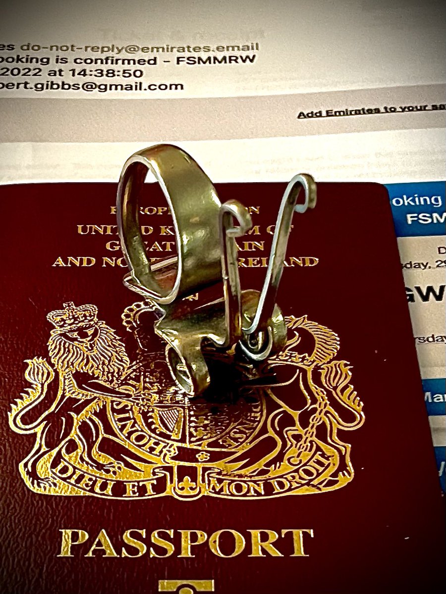 PeriSnail's tweet photo. After a six hour drive, we’ve arrived at @SofitelNews @Gatwick_Airport for a restful night before we fly @emirates to @CityofPerth via Dubai tomorrow. @EllJiixX @PeriwinkleCott1 is in your hands! https://t.co/noMxg3mRpi