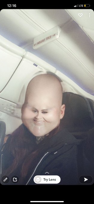 good afternoon https://t.co/BkhpDIo3JI