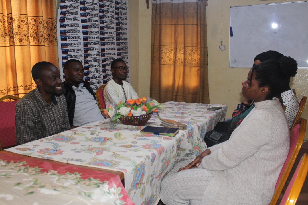 GdgBukavu's tweet photo. Avec tous ces professionnels dans le numérique il est temps d'initier des ateliers de formation pratiques: initiation aux nouvelles technologies, Web, Mobile,... Et un grand #rendezvous est proche. 
@googledevs @WomenTechmakers @GRACEKABI1 @lenscorpx @musaghidieuvain @fenuc_rdc https://t.co/90r1lv3QQu