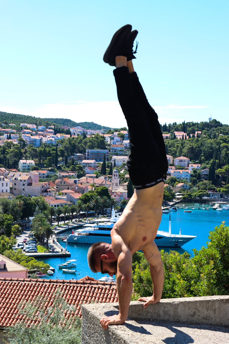 Keeping the balance between web3 and exercise can be challenging but it’s crucial to stay healthy frens 💚