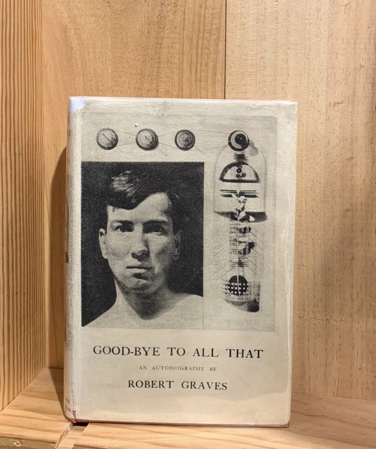 HenryPordesBook's tweet photo. “This is a story of what I was, not what I am”
A gorgeous first edition🤶🏼
#bookstore #london #londonbookshops #henrypordes #vintagebooks #henrypordesbooks #oldbooks #robertgraves #graves #goodbyetoallthat #autobiography https://t.co/GEwHtsBKly