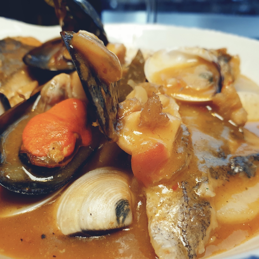 CleaTushe's tweet photo. 📷 Cassola de lluç i marisc
❗𝗠𝗘𝗡𝗨 𝗠𝗜𝗚𝗗𝗜𝗔 · 16,90€ o bé 𝗧𝗔𝗞𝗘 𝗔𝗪𝗔𝗬 per 11€❗
·
·
·
#restaurantes #restaurant #cleatushe #gastronomia #food #a #bares #comida #delicious #lleida #turismelleida #gourmet #foodlover #restaurantslleida #yummy #productelocal #tasty https://t.co/vW1hx0ORwB