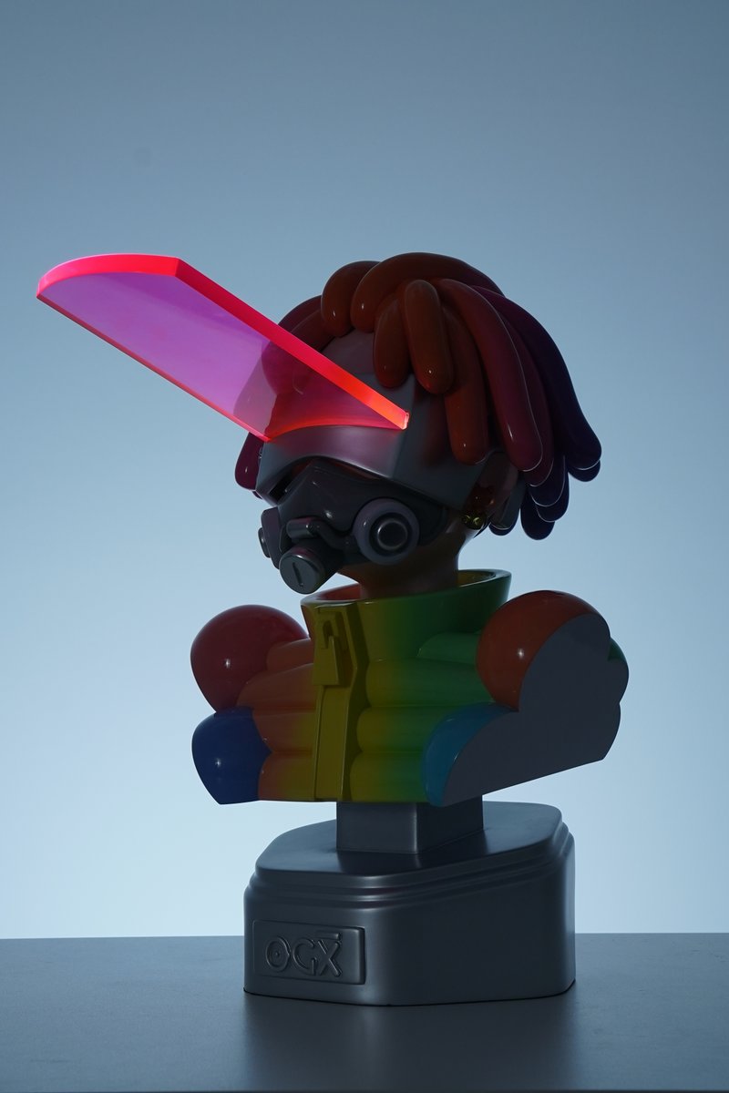 Did you know that OGX̅ holders have a claim for IRL collectibles? 🧸

Yes you read that right, holders have access to custom-order luxury physical art toy editions of their OGX̅ PFP and other customized merch.

You can dream in the real world too.