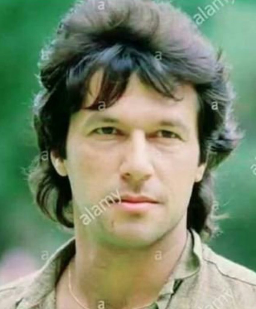 GafarKhattak's tweet photo. @jawadahmadone بے شرم انسان تیرا جیسا میراثی اگر دس بار جنم لے لیں تو عمران خان کے قدموں پر لگے خاک کے برابر نہیں پہنچ سکتے عمران خان ہمارہ سر کا تاج ہیے تیرا جیسا کتے پر ہم لعنت بھی نہیں بیچتے https://t.co/i8JBb831xp