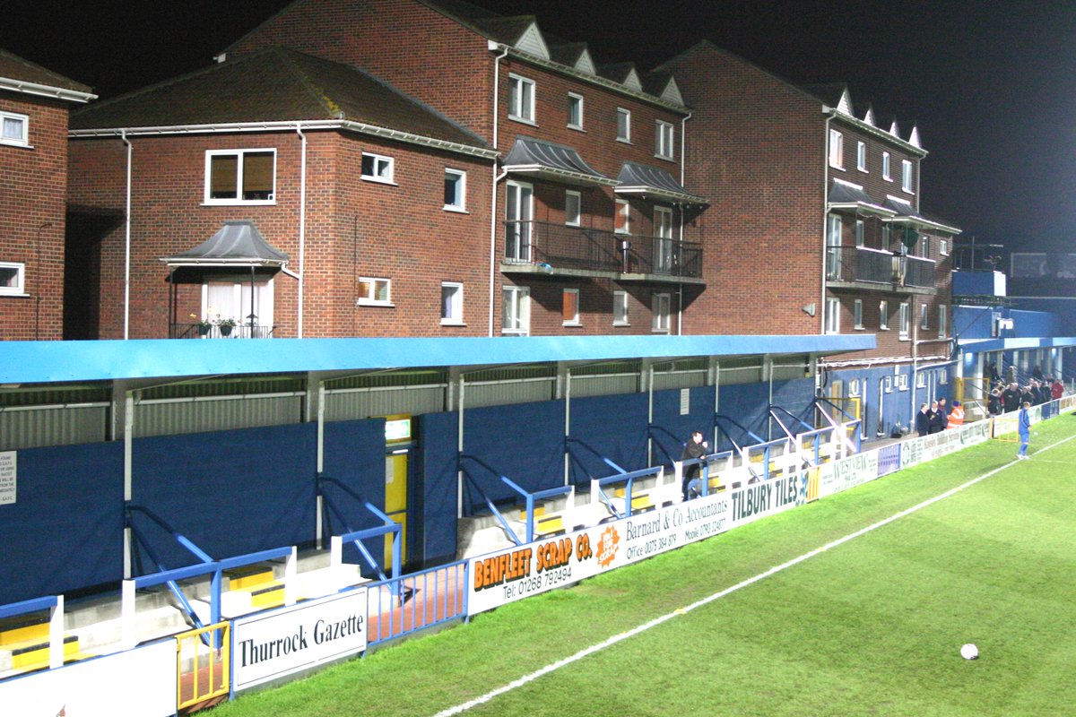 Groundtastic's tweet photo. Grays Athletic's Recreation Ground (1906-2010) is one the 350 lost grounds and stands featured in our lavishly illustrated book The Cemetery End.  Covering the years 1995 to 2020, the book can be purchased here - https://t.co/4RKnZy3Mdt https://t.co/SCa2HY3Zy9