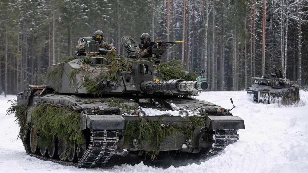 TRUFAULT's tweet photo. Un precioso #ChallengerII.
🇬🇧
#Tanks #tanka #tankers https://t.co/a2WJSpMQFf