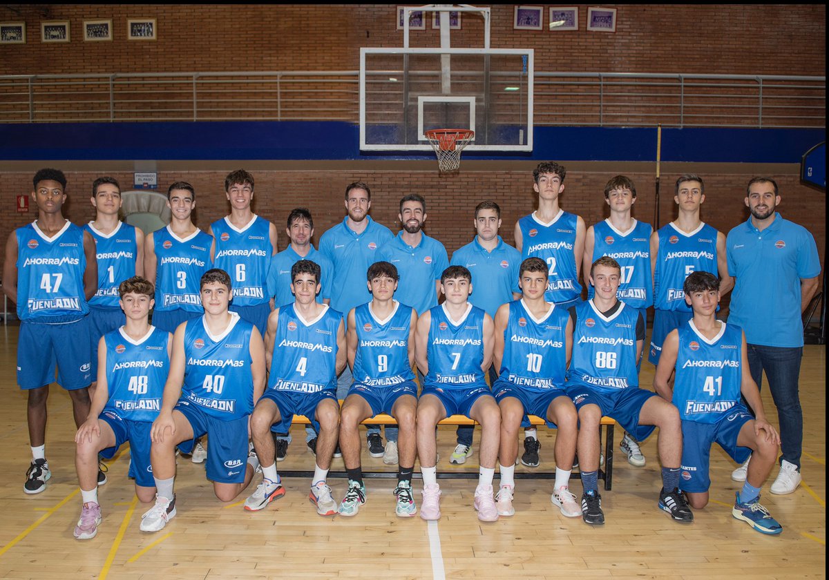 BFuenlabrada's tweet image. 🏀 CANTERA

👏El canterano del CB Fuenlabrada Lucas García Sánchez jugará el Cto de España Cadete con la selección de Madrid

⛹🏻‍♂️Se disputa del 3 al 7 de enero en Huelva.

👌Felicidades a Lucas y a sus compañeros y entrenadores, que se hacen mejores mutuamente cada día.

#FuenlADN