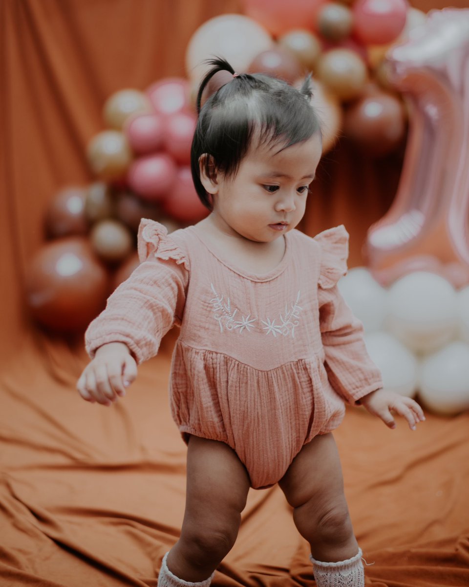 nlserong's tweet photo. Selamat ulangtahun, anak bayiku. Lahirnya kamu didunia ini, lahirnya juga seorang ibu yang belum bisa apa apa ini nak. Terimakasih sayang, sudah memilih kami menjadi orangtua kamu. Tumbuh lah jadi anak yang bahagia dan selalu bersyukur. Mmy ddy loveyou🫶🏼🥹 https://t.co/ACGJiOlr9C