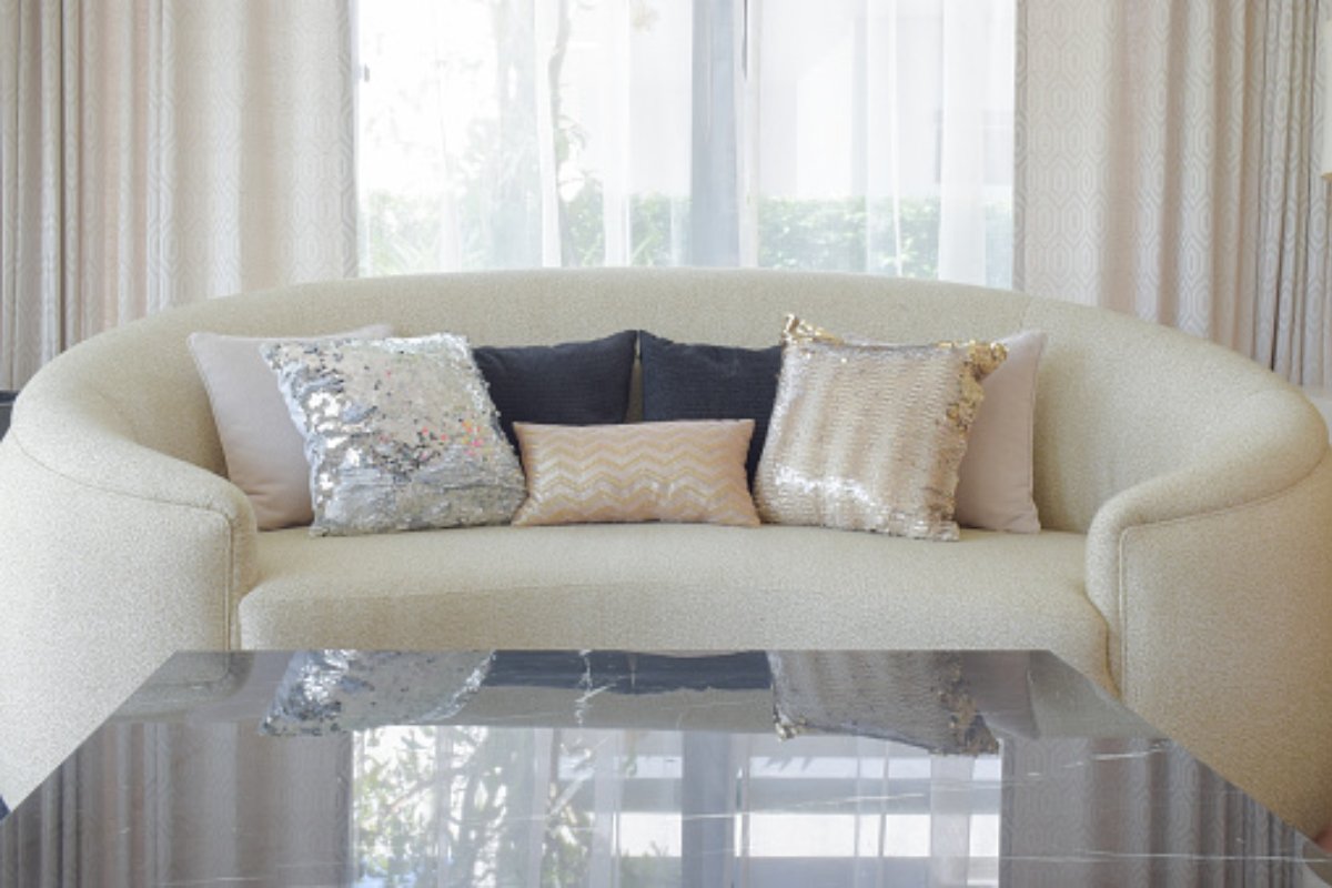 TimelessFI's tweet photo. Don't shy away from curves, circles, and arches in your space! This can add a softness to your interior that looks both modern and classic. Ask about this during your consultations! #interiordesigner #furnituredesign #customfurniture #customfurnituredesign #kitchendesign https://t.co/tDtZt5YsFS