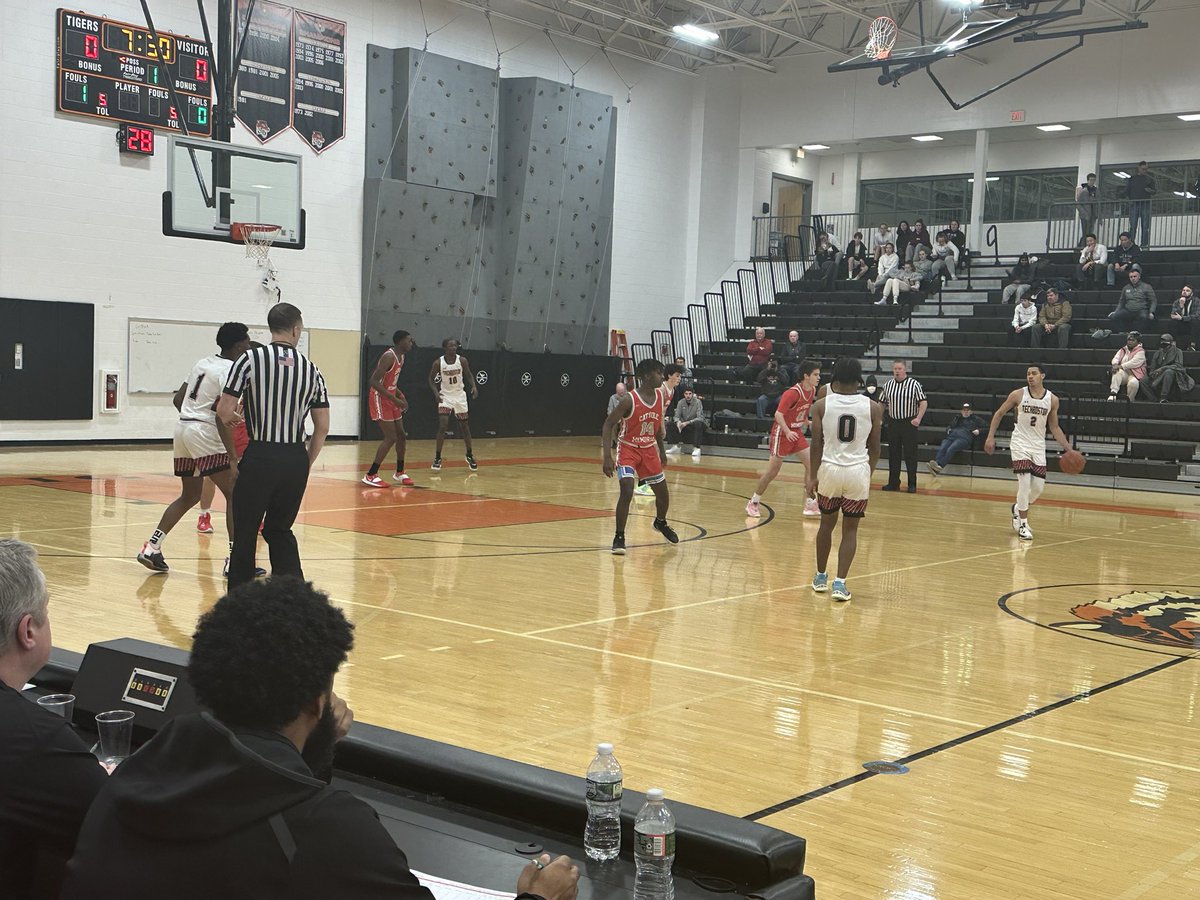 MikeJack05's tweet photo. Tech Boston vs CM in the first boys game in the Garden City Classic! https://t.co/o0KaPmkFHA