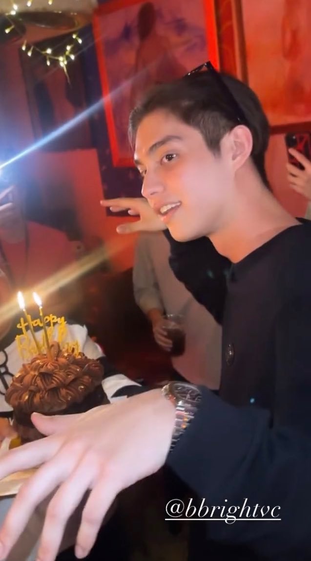 chinitaborracha's tweet photo. เอาแว่นคาดผมแบบนี้เราก็ตายกันหมดสิคะะ🫠🫠🫠🫠🫠

@bbrightvc #bbrightvc
#25thBrightDay https://t.co/uTaD6iFF9M